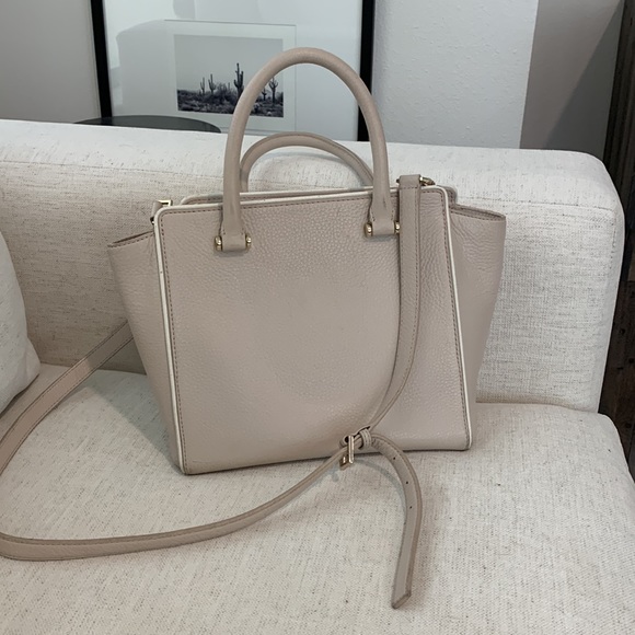 Kate Spade Tote - Picture 2 of 2